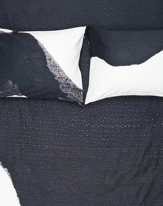 Artist & Designer Bedding Collection Kuenstler Bettwaesche - The View Artist Duvet Covers / Pillows By Maria Jose Benvenuto