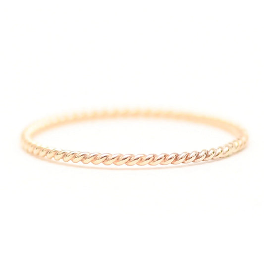 Ultra Skinny Twist Ring